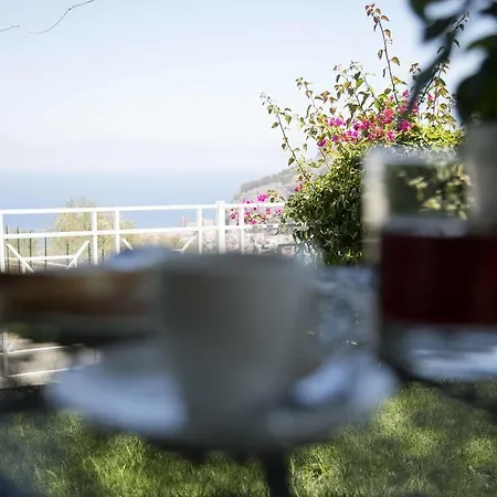 Nesea Bed & Breakfast Cefalù
