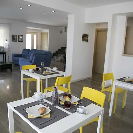 Nesea * Cefalù